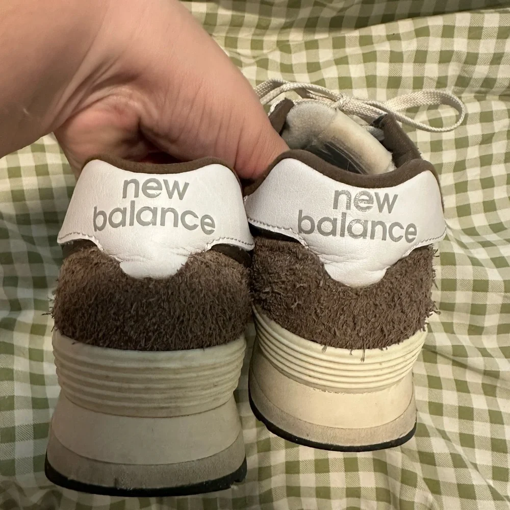 New Balance 574 Brown Sneakers Women’s Size 7 - Picture 4 of 6
